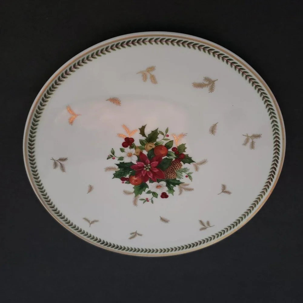 Mikasa Holiday Delight Plate / Server. - Picture 7 of 7